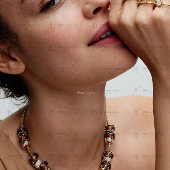 Pandora Sparkling Monstera Leaf Dangle Charm - Picture 6 of 7